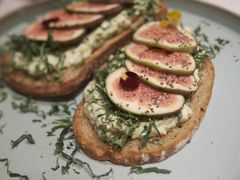 无花果手撕鸡肉tapas-Toris(LuOne凯德晶萃广场店)