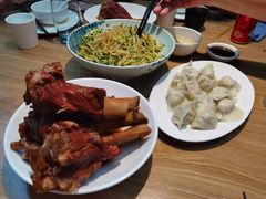 金牌酱棒骨-上关雪東北菜(中房金谊店)