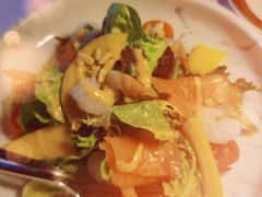 柑橘烟熏三文鱼沙拉-Kathleen's Waitan 凯圣琳江景西餐厅(外滩店)