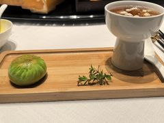 桃胶人参果拼鲜肉酥-富淳饭店(陆家嘴保利广场店)
