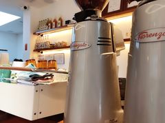 -Line 咖啡(石厦花园店)