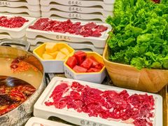 -来龍儿鲜切牛肉自助老火锅