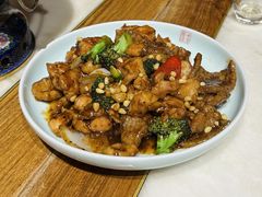 松仁爆三鲜-小吊梨汤·北京菜·烤鸭(双井乐成中心店)