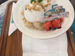 招牌烤椰冰淇淋清补凉.-自然椰·海南清补凉(海月广场店)