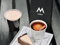 -M Stand(上海人民广场来福士店)