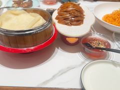 -梅利汴京烤鸭•开封豫菜地标店(东大街店)
