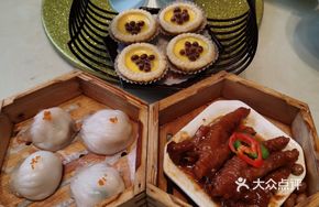 Ancient Method Soy-Sauce Chicken Feet