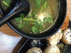 -小杨生煎(龙之梦购物中心店)