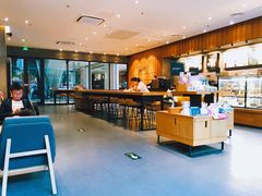 大堂-星巴克(洛阳中州万达广场店)