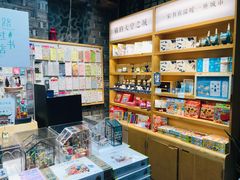 -猫的天空之城概念书店(苏州平江店)