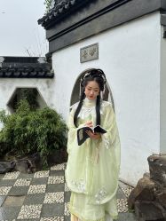 -一揽芳华汉服旗袍体验馆(拙政园店)