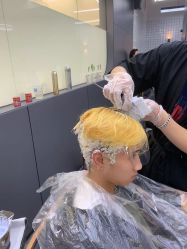 -藤野造型•烫染专业店
