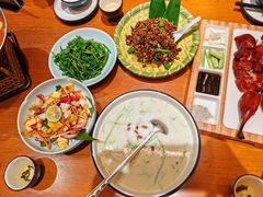 -老滇山寨•云南特色菜•地方菜•民族风情歌舞表演(金碧店)