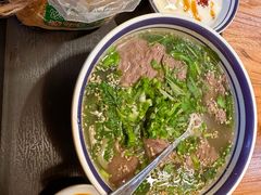 -云阿蛮云南生烫牛肉米线(奉贤路店)