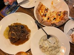 猪肉黑松露披萨-La Tavernetta(Bar à Vin)(乌鲁木齐路店)