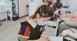 -进巍美甲