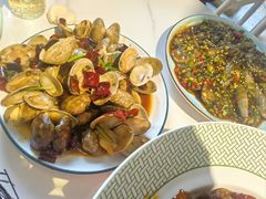 -嗨辣小聚·盘锦河蟹·海鲜烧烤龙虾(盘锦十年好店)