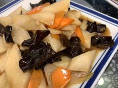 -八两八金·莱芜特色炒鸡(市南漳浦路店)