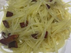 -金良酸菜鱼(宁海路总店)
