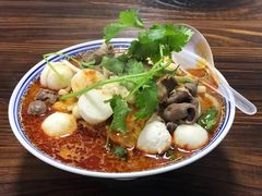 -亚忠小吃店(曾厝垵店)