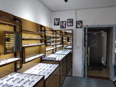 -罗伯特眼镜·蔡司官方授权(罗湖国贸店)