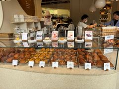 -VERIE BAKEHOUSE