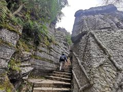 -梭布垭石林景区