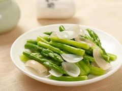-爱贝尔高端月嫂(母婴护理)