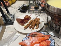-金马门国际美食百汇(珞喻路店)