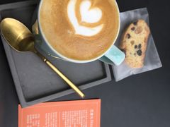 -UNI UNI(环亚凯瑟琳店)