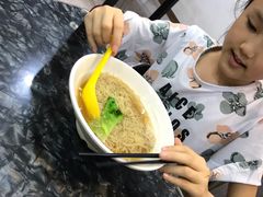 -燊意布拉肠云吞面(中山四路店)