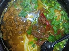 红烧牛肉米线-一品飘香米线(一中总店)