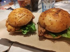 -必胜客(东大桥店)