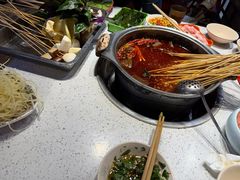 -钢管厂五区小郡肝串串香(蜀都万达店)
