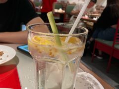 香茅咸柠七-恭喜上堓砂锅焗·海鲜大排档(闵行龙湖店)