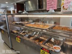 自助取餐区-惠爱餐厅