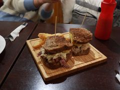 纽约鲁本酱牛肉三明治-KATCHUP