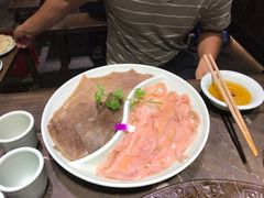 -红九格老火锅(三峡广场店)