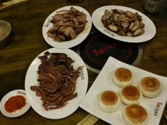 -老鼎万春卤菜(鹭湖宫8区店)