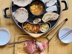 -江南猪肉商会无限续吃(弘大店)