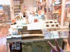 -猫的天空之城概念书店(杭州南宋御街店)