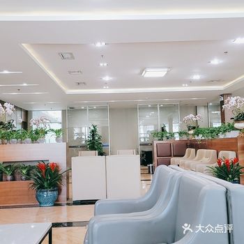 桃仙机场国内出发的休息室测评一下吧，你看看哪个方便哪个优秀呢