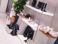-ZARA(大上海时代广场店)