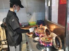 -天宝食坊·啫啫煲大排档(西华路店)