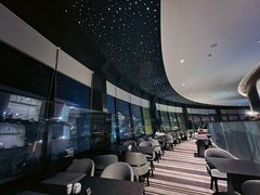 -亚洲国际大酒店·云顶阁旋转自助餐厅