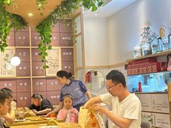 -必胜客(WOW昙华林店)