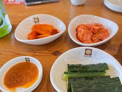 小菜-喇喇排骨火锅·传统韩式脊骨汤(望京西园总店)