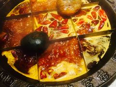 -九宫格重庆火锅(北国商城店)