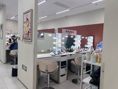 -HIMO海马体照相馆(上海华润CP静安店)