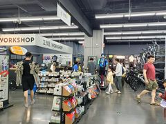 -迪卡侬(越秀公园店)